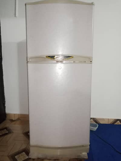 Waves Fridge Medium Size – Chill Cooling – Good Condition