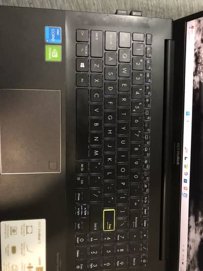 Laptop ASUS VivoBook 15 K513EQ