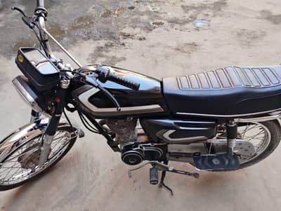 Honda CG-125 is available for sale