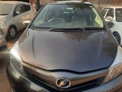 toyota vitz  13/17  total guanine