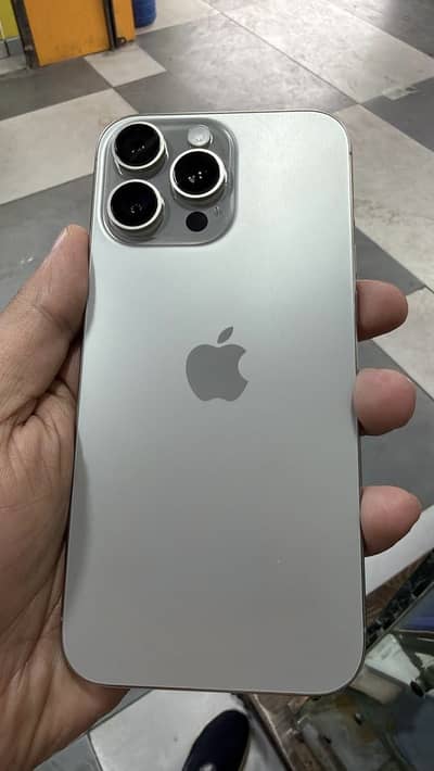 Iphone 16 pro max jv 100% box cable