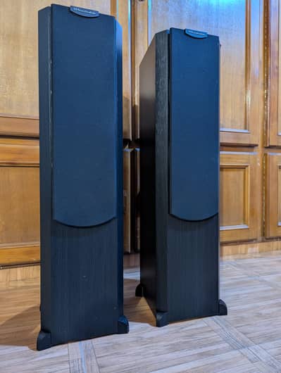 WHARFEDALE Vardus 300 Tower speakers UK made