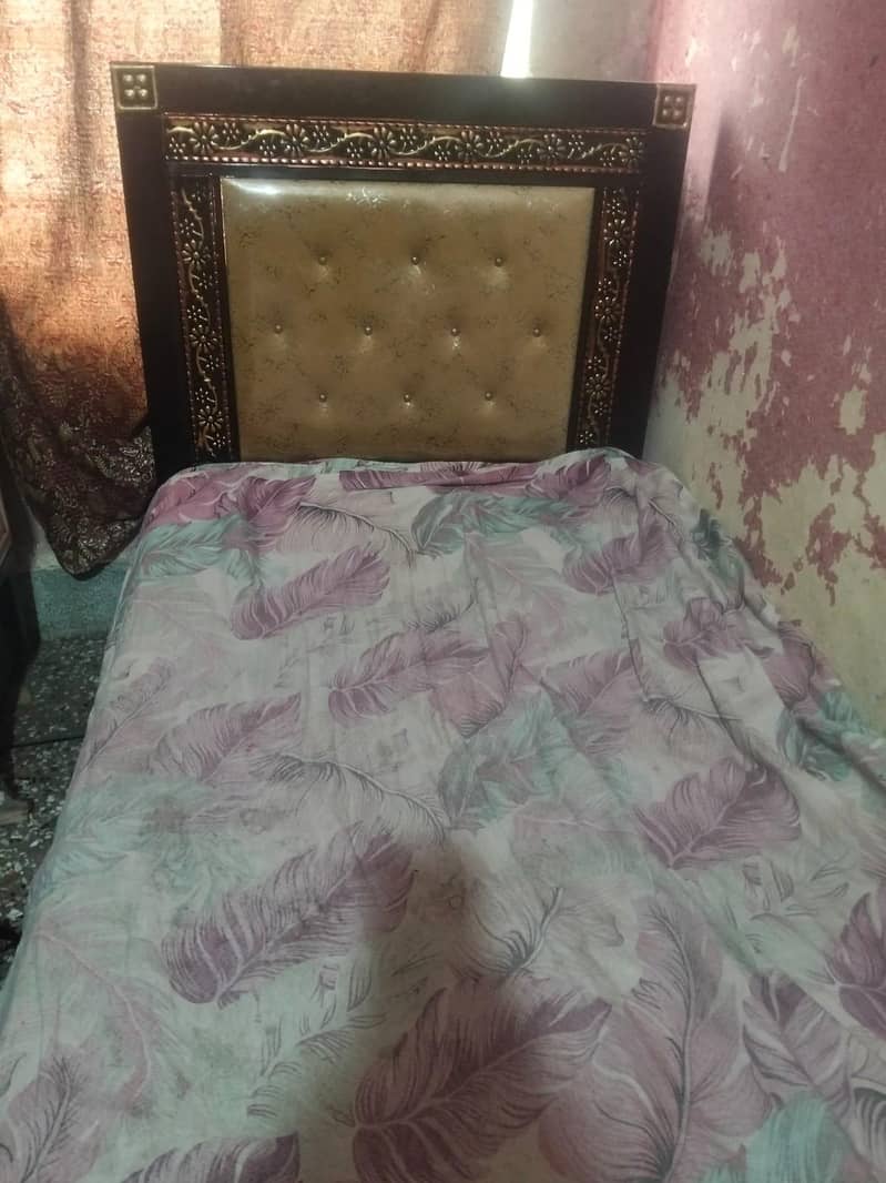 Single Bed 0