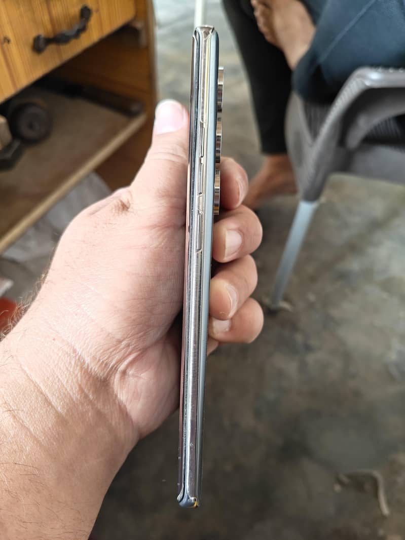 Tecno camon 40 pro 1