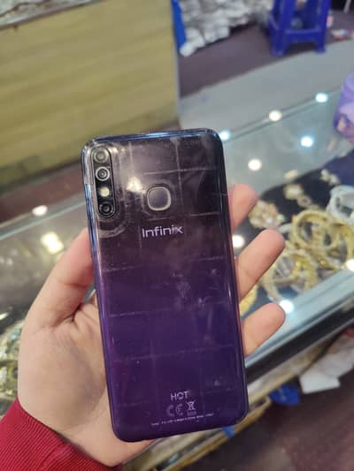 Infinix hot 8