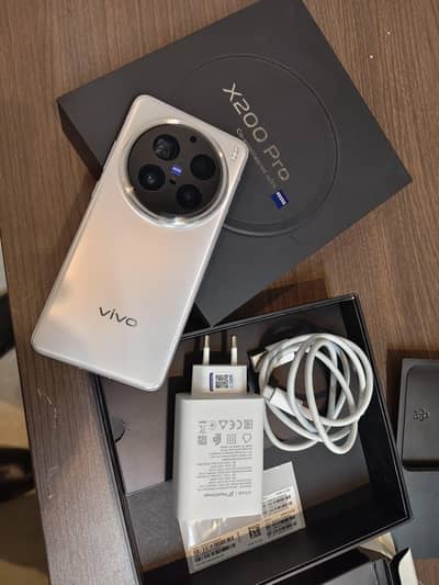 X200 Pro for sale very good condition