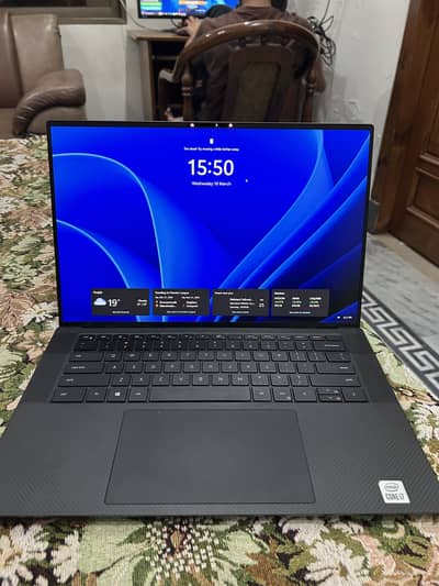 Dell precision 5550 i7 10850H with quadro T1000 gddr6 gpu gaming pc