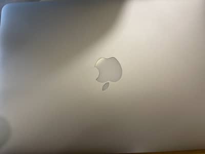 APPLE MACBOOK PRO