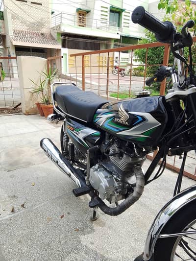 contact no 03704110060