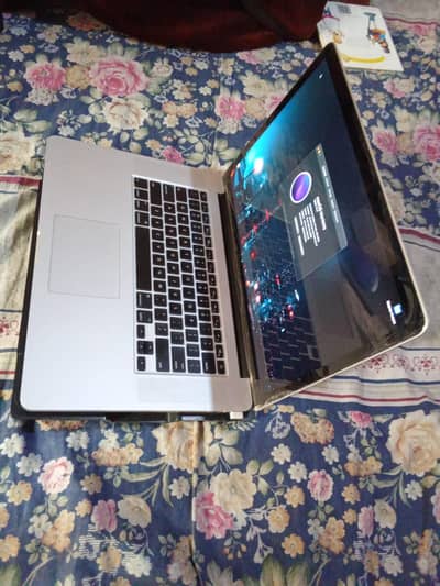 Apple MacBook Pro 17"