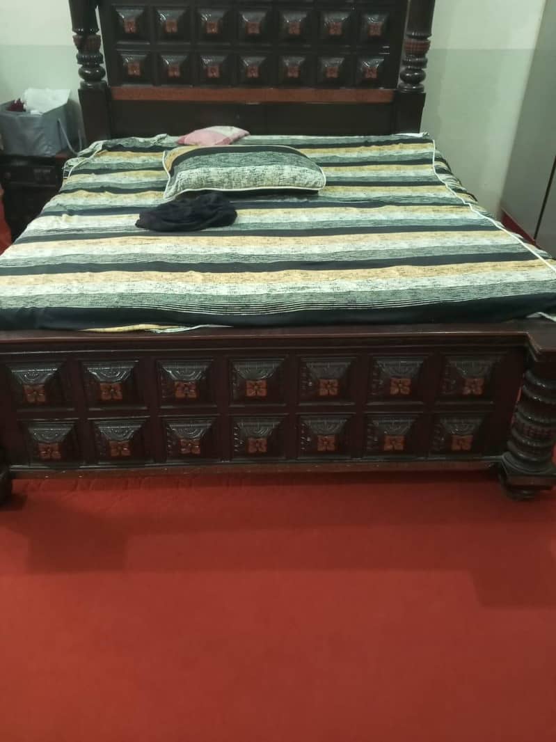 Bed + side table + dressing table 1