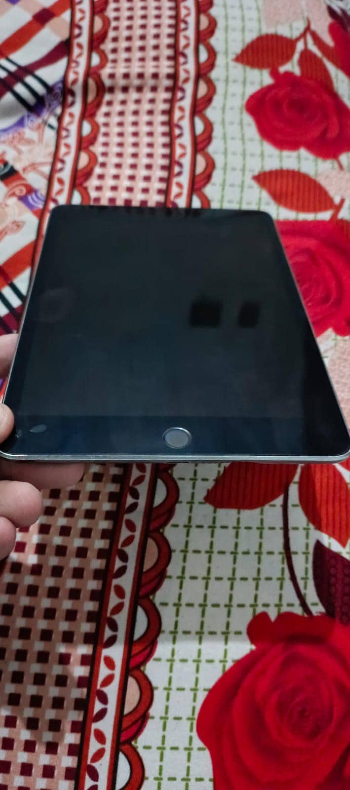 iPad mini 5. . . . . . . 2