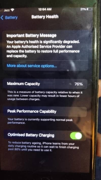 selling my iphone 7plus 128gb in good condition