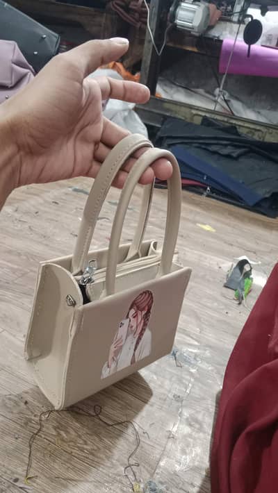 Elegant Women’s Handbag – Stylish & Spacious Everyday Bag