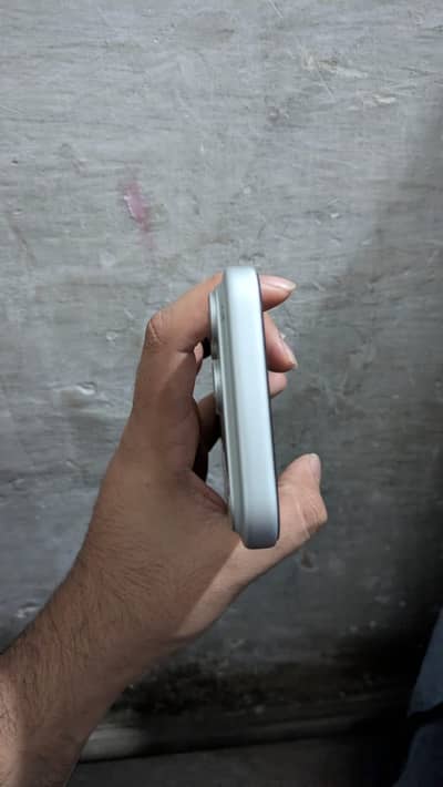 Iphone 17 pro max 256 silver color nonPTA sim + esim
