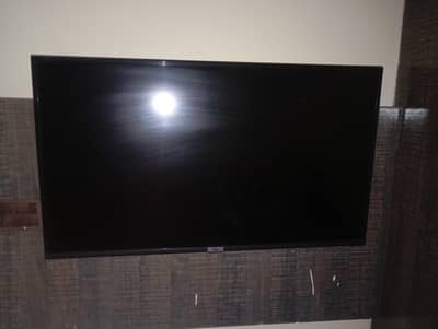 TCL led 43 inche
