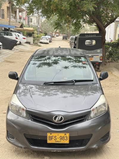 Toyota Vitz F1.0 2014 model for sale