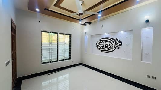 10 Marla Full Hous Available For Rent Wapda Town Ph1 Block F2