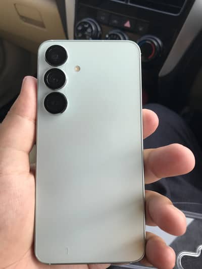 Samsung S25 (Base Model) 12/512GB