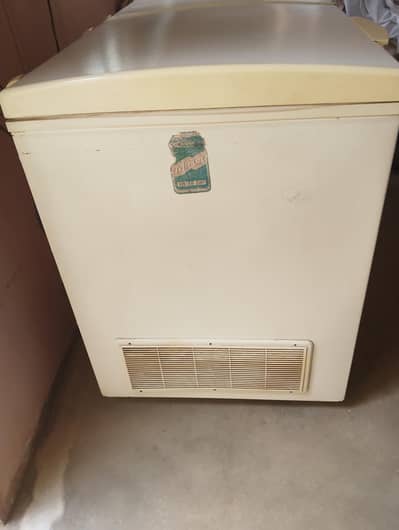 waves double door fridge  excellent condition (10*9) urgent sale