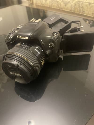 Canon 600d with Charger