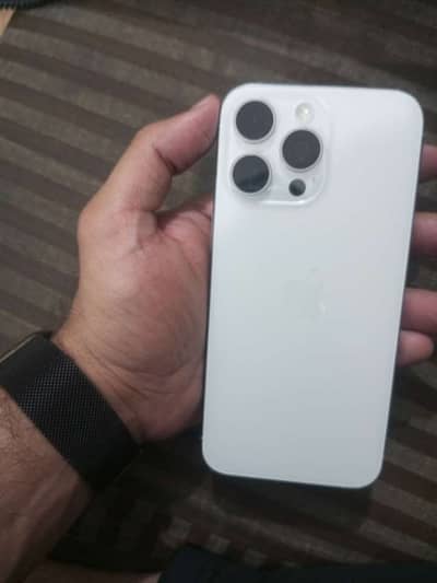 15 pro max ( factory unlock)