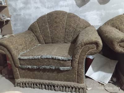 ak adad singl sofa or 1 adad dabl sofa