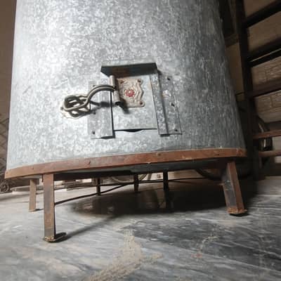 Wheat Storage Drum / Parola - 20 Mann