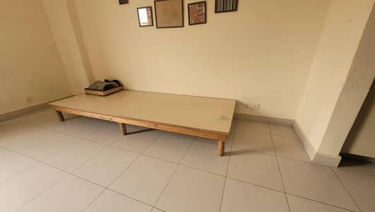 Multipurpose Floor Table 8'x 2.5'