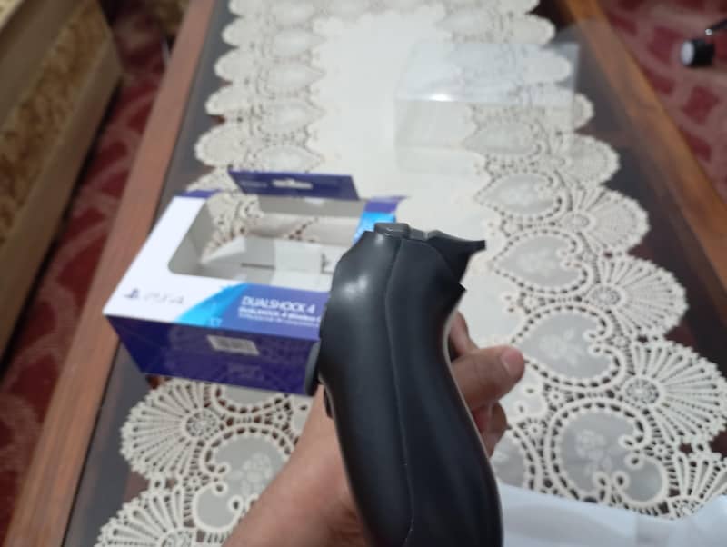 SONY PS 4 controller 4
