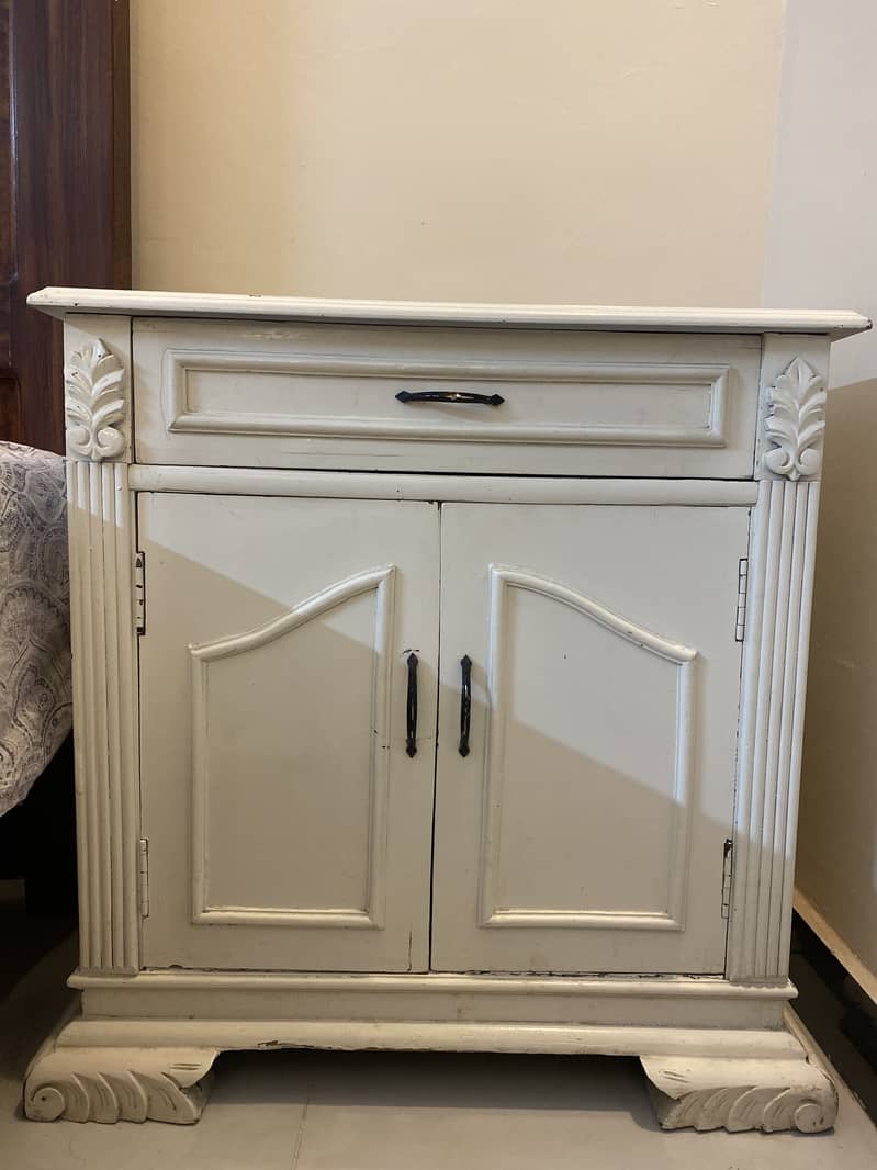 2x Side tables 0