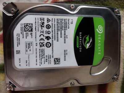 seagate barracuda 1tb  hard drive ( like new) sata 7200 rpm