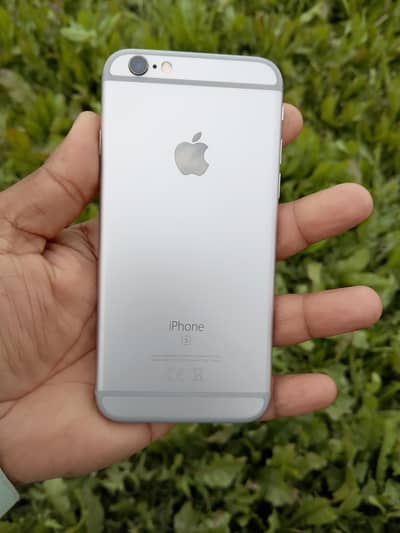 iphone 6s 32 GB 80+Battery health