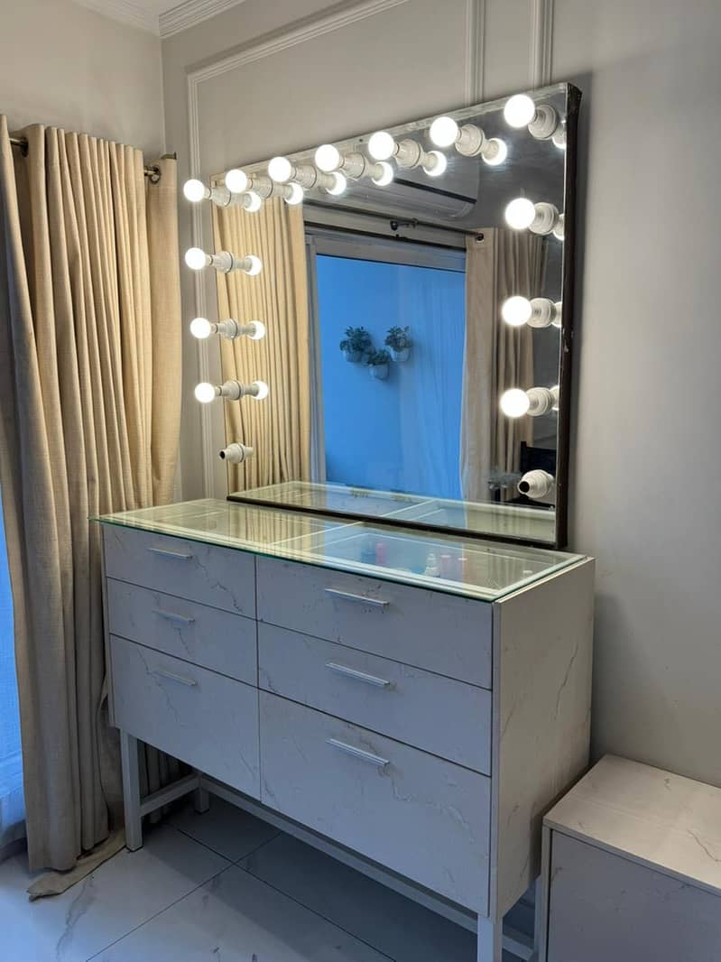 Dressing Table/ Makeup Table for professional studio 5