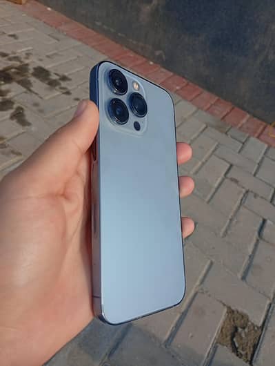 Brand new phone full ok condition without any issue