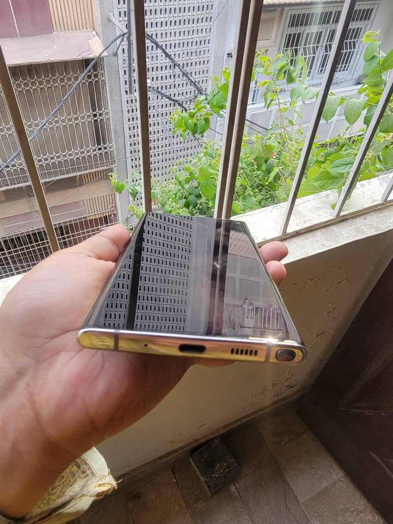 Samsung Note 10 Plus 6