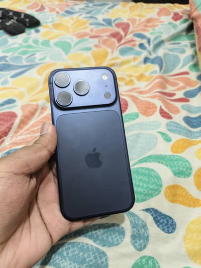 I PHONE 17 PRO JV 10/10 CONDITION 100% HEALTH