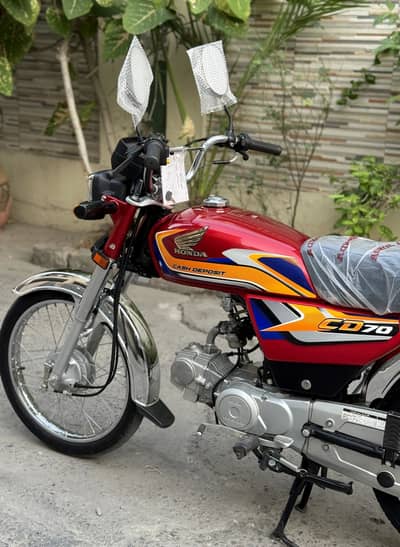 Honda cd 70 2025 Model barnd new Bick price is fainal