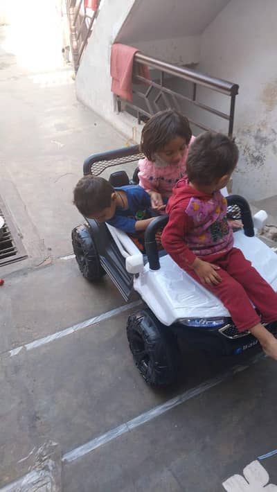 Baby Car Jeep Uegent Sell