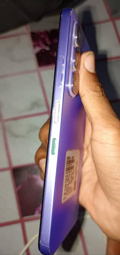 infinix Hot 60i all ok warinti 8 month boxes k sath