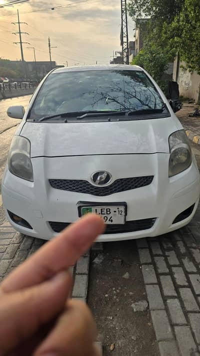 Toyota Vitz total genuine