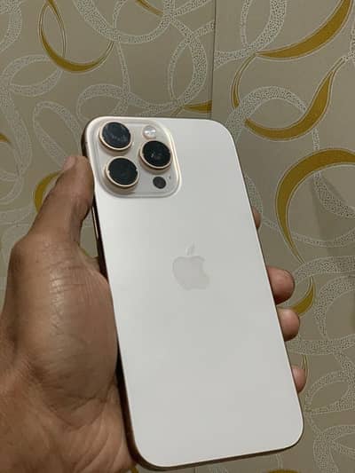 Condition 10/10 all ok battery 93 mobail with box