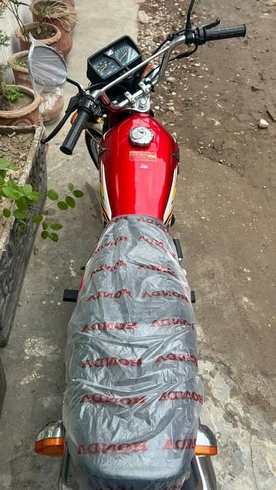 2025 modle urajnt sal