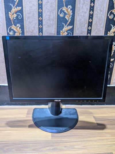 ASUS 18.5” LED Monitor for Sale