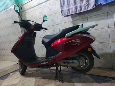 100CC United Scooty