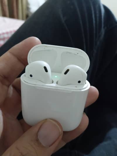 APPLE AIRPODS