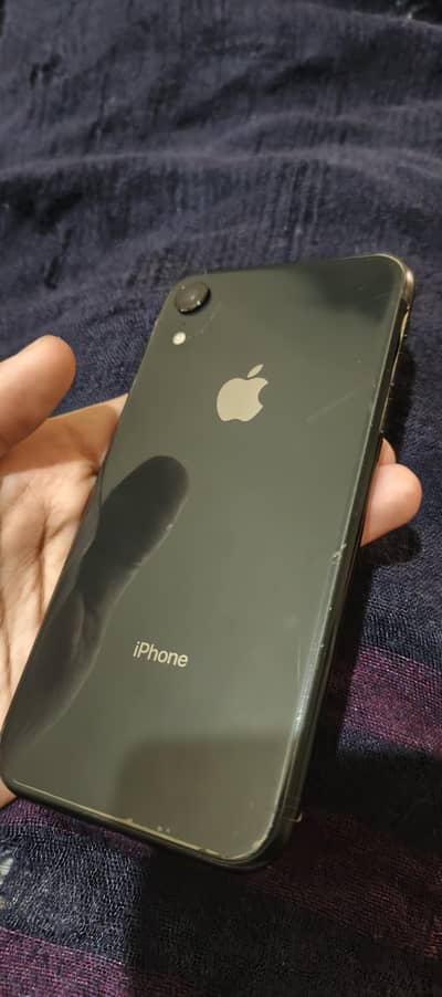 Iphone XR . . non PTA