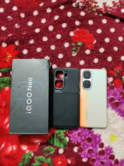 iqoo neo 10 12+12 256 10/10 non PTA wats03032545268