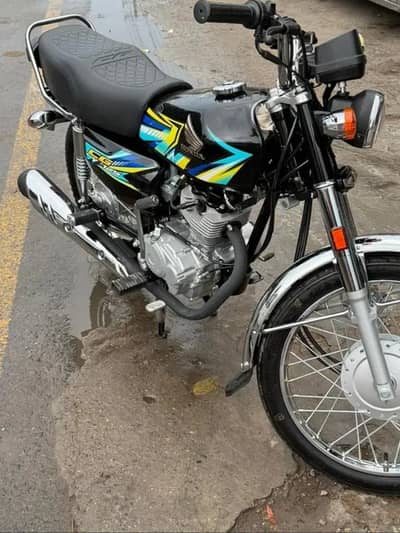 2025/2026 Model brand new bike hai only 1100km Running