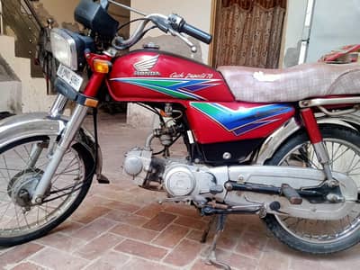  Honda CD 70 – Excellent Condition | Smooth Ride | Best Mileage 